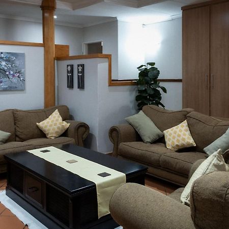 Park Living Guesthouse Bloemfontein Eksteriør billede
